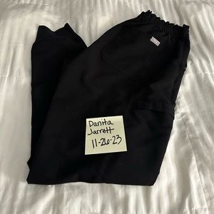 FIGS XSP Zamora Black Excellent condition.